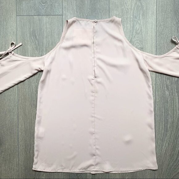 L'Academie Revolve Cold Shoulder Blouse Tie Long Sleeve Pink Size Medium - Picture 14 of 16